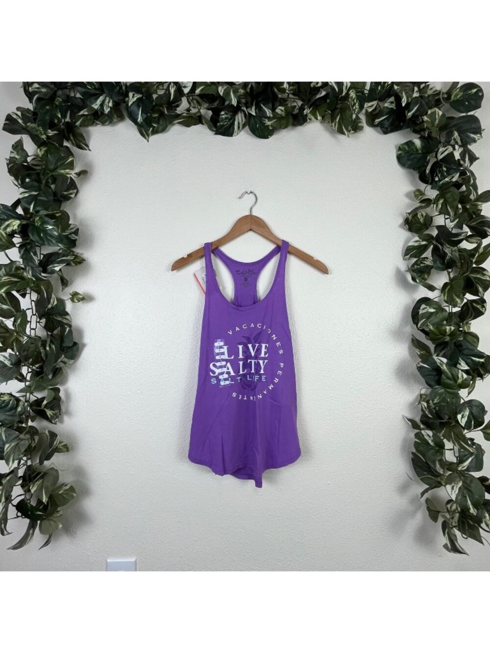 Salt Life Permanent Vacation Graphic Tank Top Purple NWT Women’s Size S